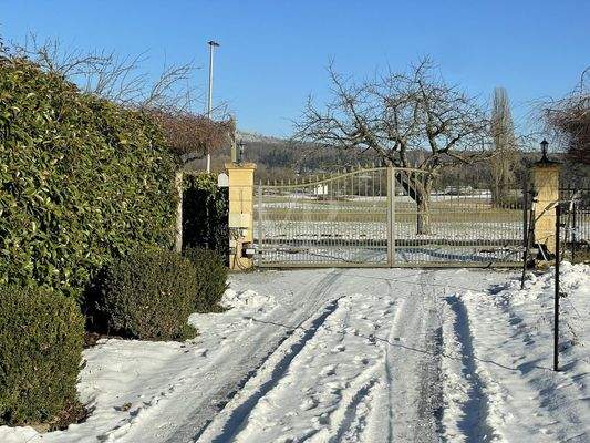 Ausgang ins Naturschutzgebiet Kirdorfer Feld