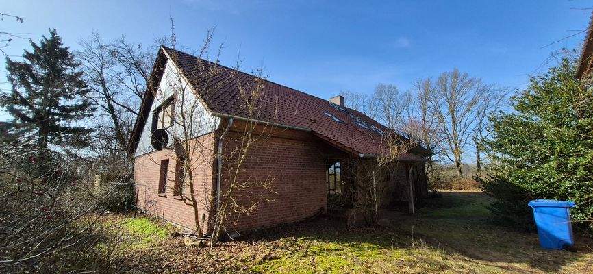 Ansicht Haus mit Eingangsbereich 