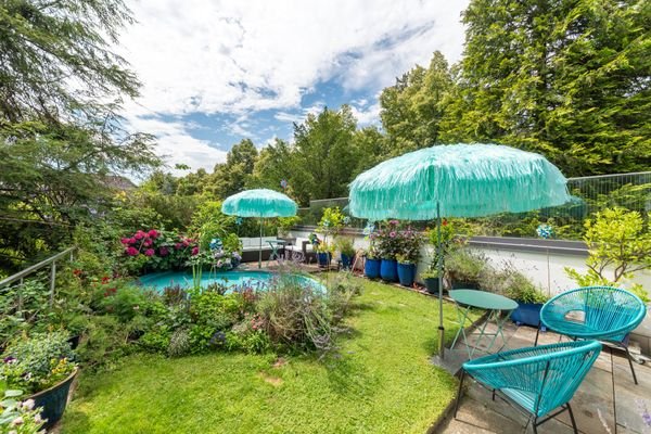 Dachgarten mit kleinem Becken