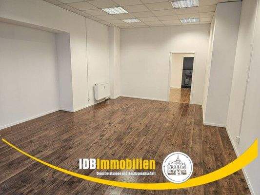 Raum 1 und Eingangsbereich