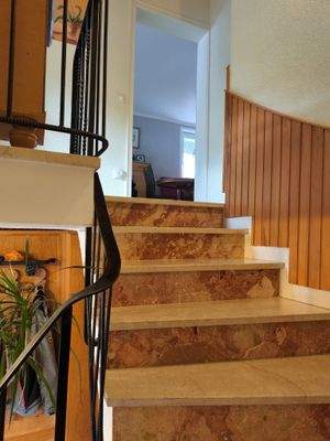 Treppe zum OG Haus 1