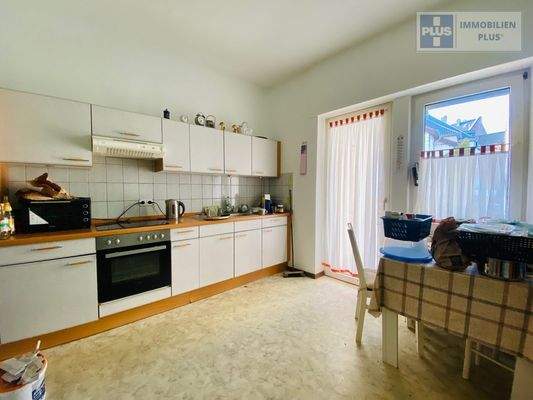 Küche mit Essbereich 1. OG