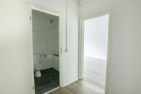 Weisses Wohnungsflur