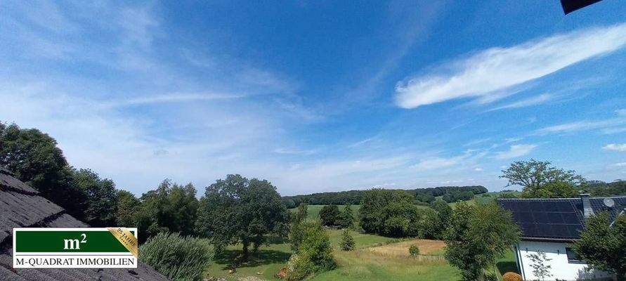Blick aus dem Dachfenster