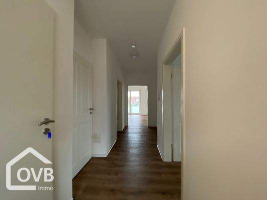 Flur (Wohnungsausstattung ähnlich, Nachbarwohnung)