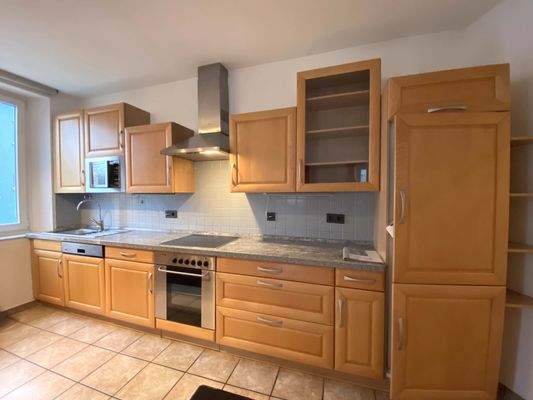 Küchenzeile m Fenster