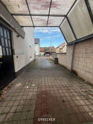 seitliche Anlieferung