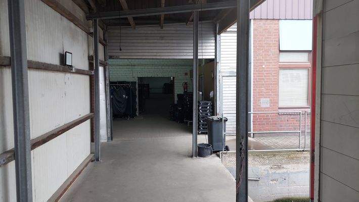 Gewerbe-/Speditionsgrundstück