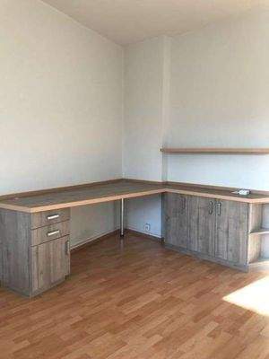 Schreibtisch im Büro