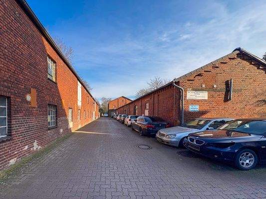 Diverse Lagerhallen 