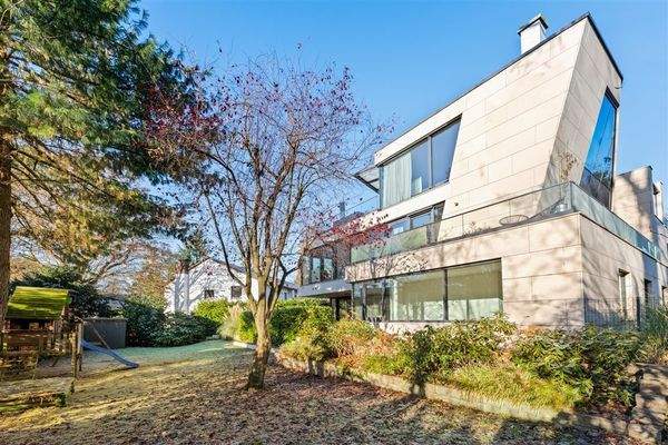 mit großem Gartensondernutzungsrecht