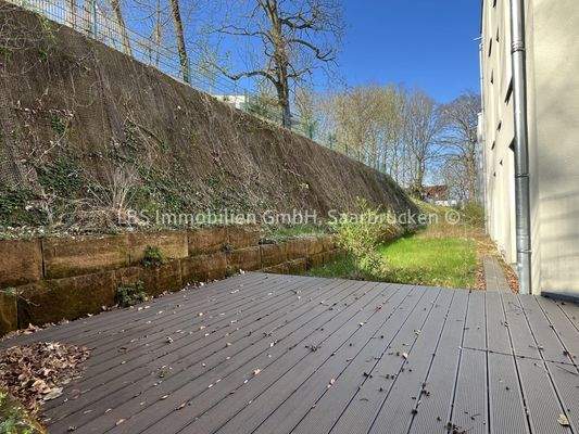 Zusätzlicher Terrassenbereich