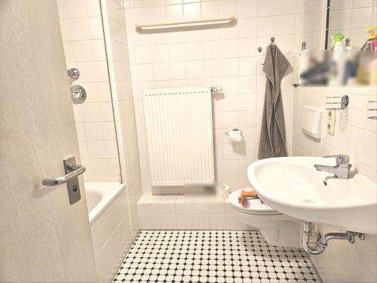 Wannenbad mit WAMA-Anschluß