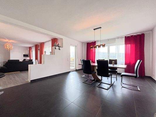 Wohn- und Essbereich (OG)