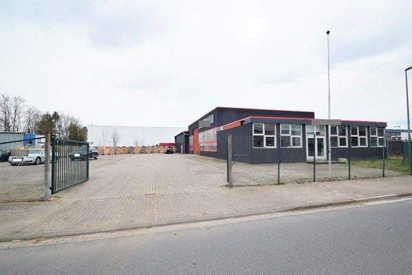 Außenansicht des Gesamtgrundstücks