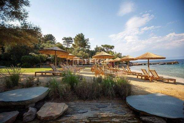 Apartments in a Project with Private Bay and Pier in Bodrum