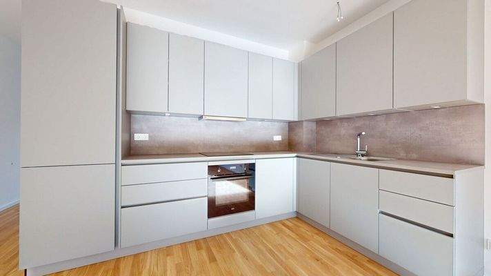 Küche mit Einbauküche