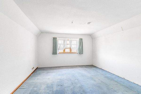 Schlafzimmer Dachgeschoss links