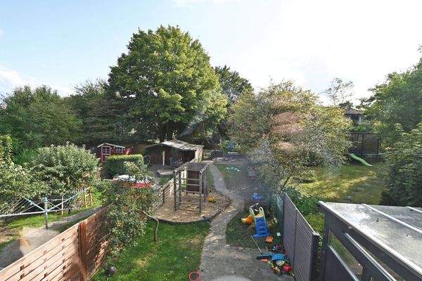 der Blick aus dem Kinderzimmer im OG