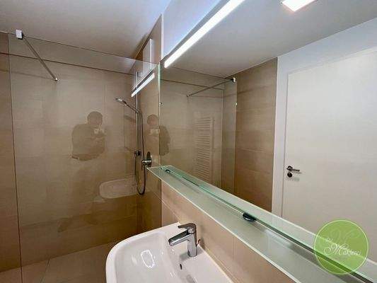 XXL- Spiegel mit LED- Licht