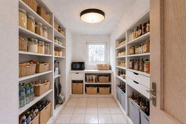 Vorratsraum (Möblierungsbeispiel)