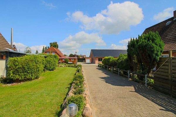 Zufahrt zum Wohnhaus