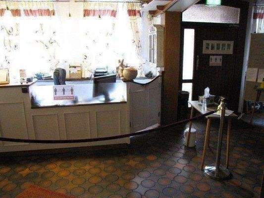 Haupteingang und Rezeption