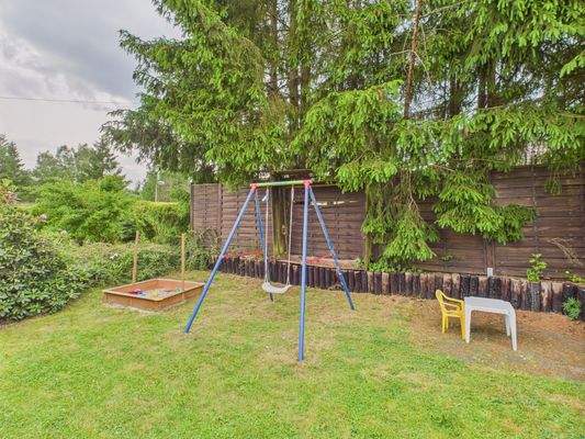 CAM01223G0-PR0125-STILL056