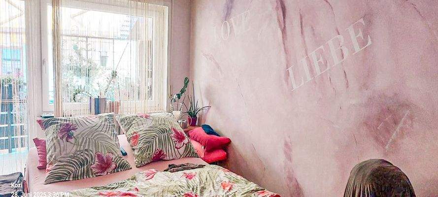 Wohnung 1. OG Links Schlafzimmer