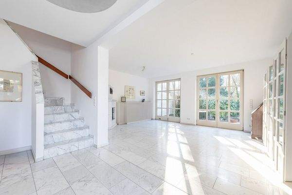 Großzügiger Wohn- und Essbereich