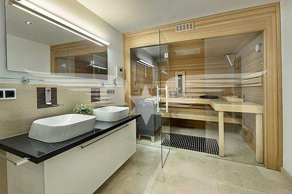 Bad en Suite mit Sauna