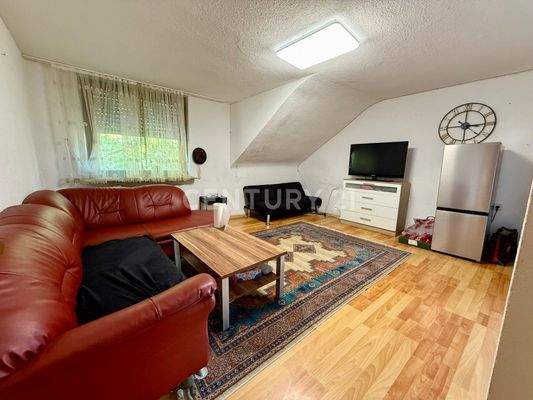 offenes Wohnzimmer zur Küche