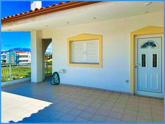 a6b4ac4f83904f19b72d20a5ec49cd2b-original