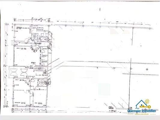 Erdgeschoss/Büro u. Halle