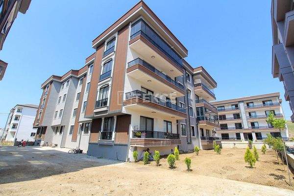 Spacious Properties with Balconies in a Complex in Yalova