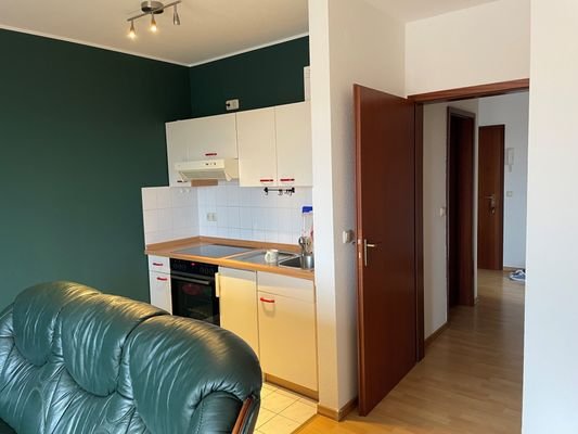 Wohnzimmer-Küche 2.jpg