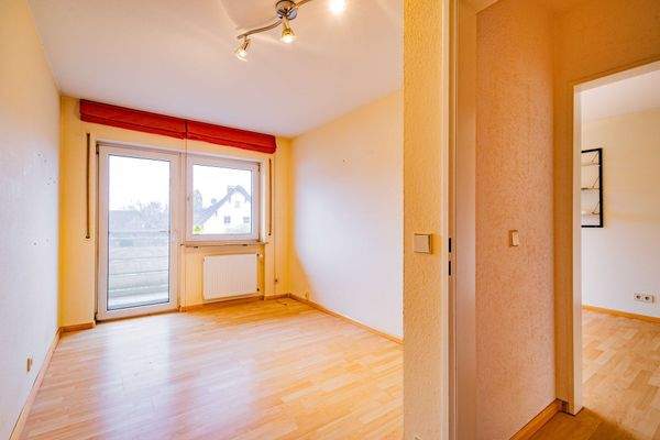 1.OG: weiteres Zimmer mit Balkon