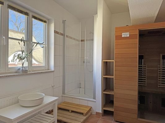 Bad mit Sauna im OG