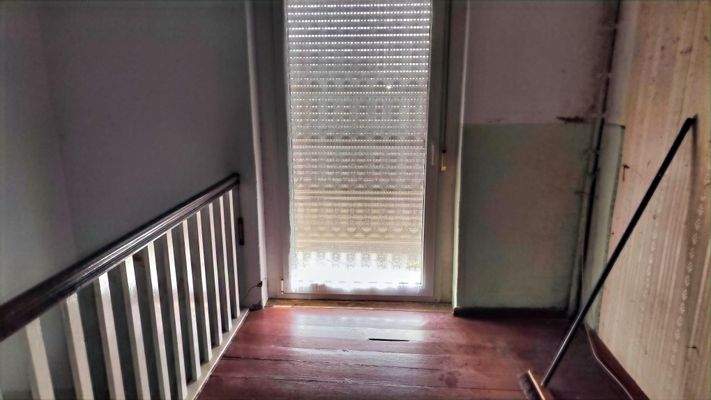 OG 1 - Flur mit Terrassentür