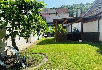 gepfegter Garten & Innenhof