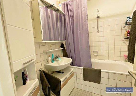 Badezimmer Wg. 1.OG rechts