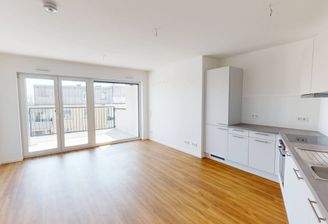 Ansicht I: Wohn- und Essbereich