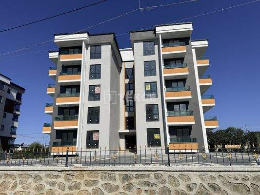 Sea-View Apartments near Arterial Road in Besikduzu Trabzon