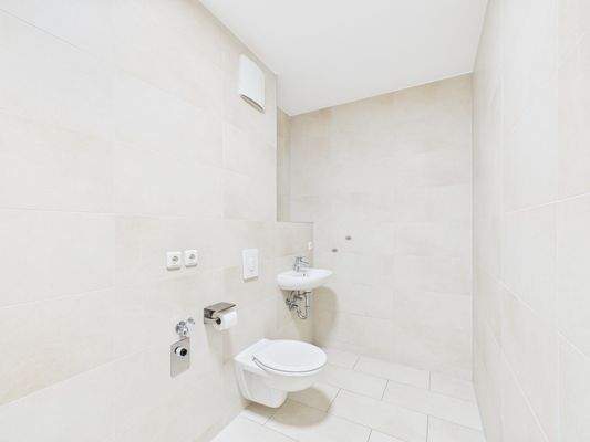 Gäste-WC mit WM-Anschluss