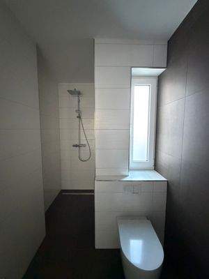 Bodentiefe Regendusche