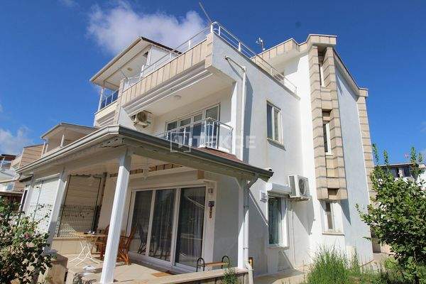 Furnished Semi-Detached House with Private Garden in Belek Antalya