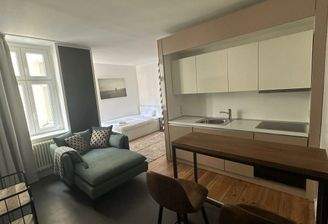 a2b28a7a-8785-428e-8360-adad0d7ae44c