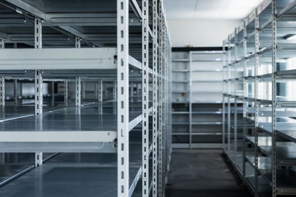Große Arbeits-/Lagerfläche (südseite) - EG