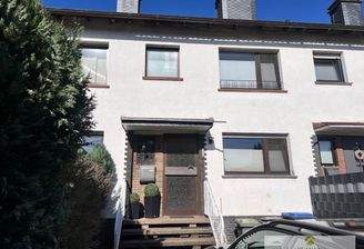 Ihre Immobilie des Reihenmittelhauses mit 2 möglichen PKW-Stellplätzen