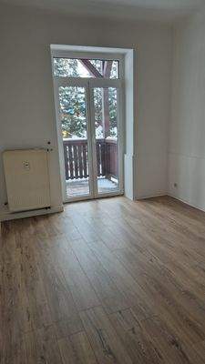 Helle Wohnung mit Balkon